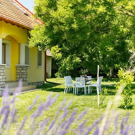Golf Tee By Interhome Nyaraló Balatonudvari