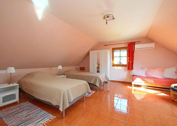 Golf Tee By Interhome * בלטונודבארי