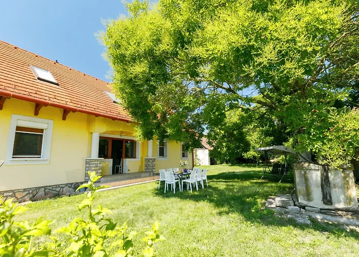 Golf Tee By Interhome בית נופש